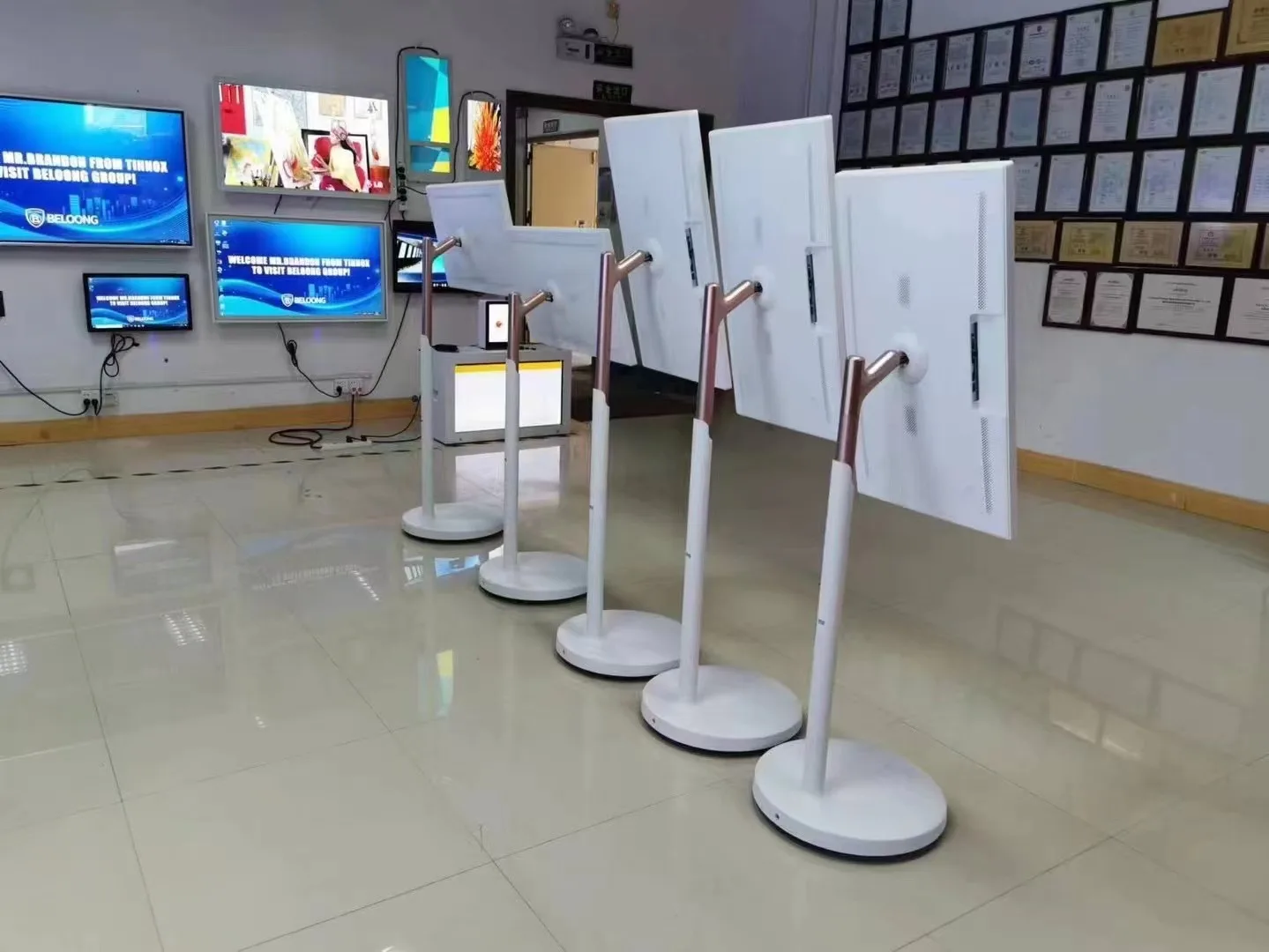 Touch Screen 32 Inch Portable  - огляд і ціна Yoga Fitness Videos Free